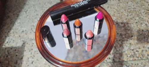 ( PACK OF 2 )5 Color Matte Lipstick Natural Colors photo review