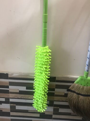 Fulminare Microfiber Feather Duster Bendable & Extendable Fan Cleaning Duster photo review